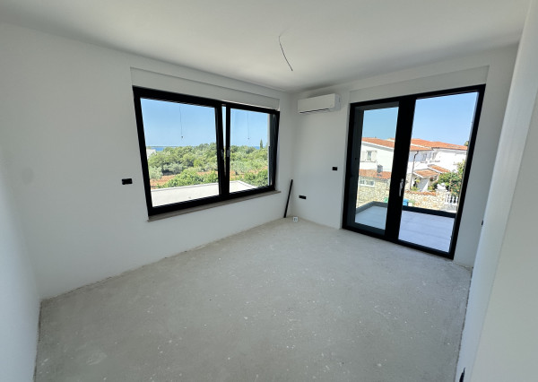 VAHOreal* EXKLUZÍVNE IBA u NÁS!! 4 LUXUSNÉ RD s BAZÉNOM v CHORVÁTSKU