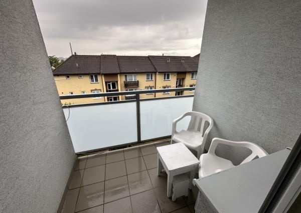 Prenájom 1-izbového bytu s loggiou – Na Hlinách, Trnava