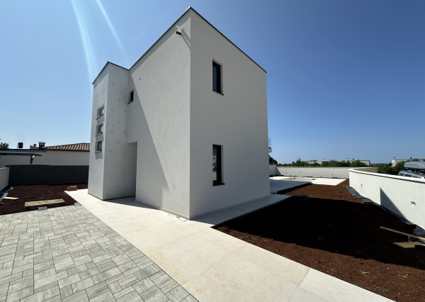 EXKLUZÍVNE IBA u NÁS!! 4 LUXUSNÉ RD s BAZÉNOM v CHORVÁTSKU