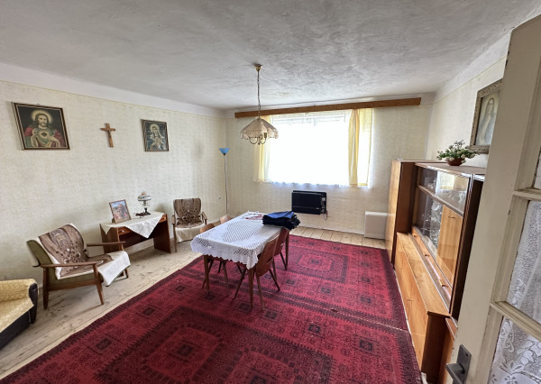 Rodinný dom s veľkým pozemkom a potenciálom – Siladice