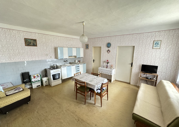 Rodinný dom s veľkým pozemkom a potenciálom – Siladice