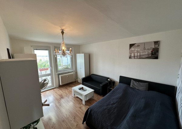 ,,ÚSPEŠNÝ predaj ,,  3i byt s balkónom, Hospodárska