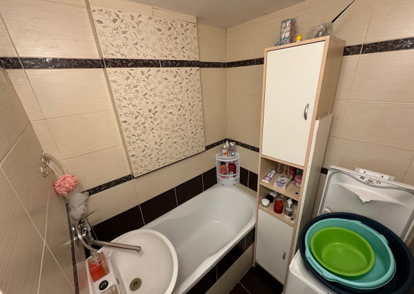 ,,ÚSPEŠNÝ predaj ,,  3i byt s balkónom, Hospodárska