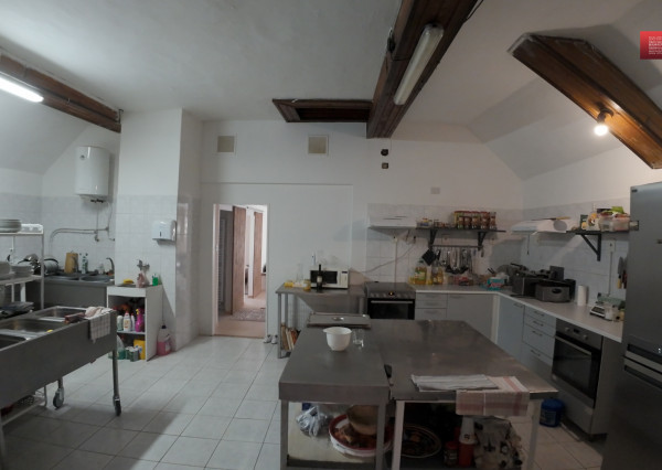 Na Predaj PREVÁDZKOVÝ OBJEKT, Reštaurácia, Moto - PUB JAHODNÍK,