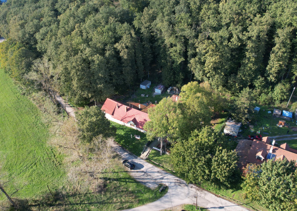 Na Predaj PREVÁDZKOVÝ OBJEKT, Reštaurácia, Moto - PUB JAHODNÍK,