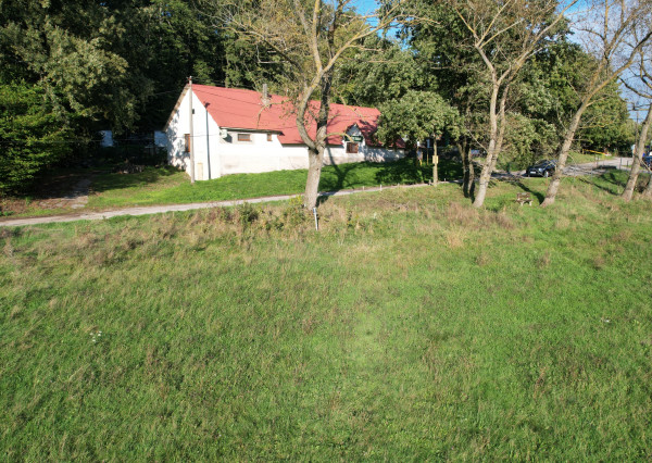 Na Predaj PREVÁDZKOVÝ OBJEKT, Reštaurácia, Moto - PUB JAHODNÍK,