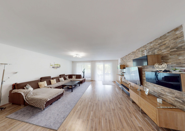 LUXUSNÉ BÝVANIE v Malženiciach pri Trnave – komfort, bazén, pohoda