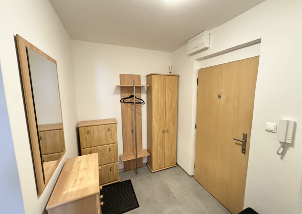 ✨ PRENÁJOM – 2-izbový byt priamo v centre Trnavy s parkovaním ✨