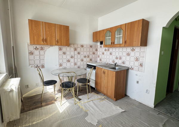 REZERVOVANÉ!!! 1-izbový byt na predaj s loggiou – Nerudova ulica, Trnava 🏢