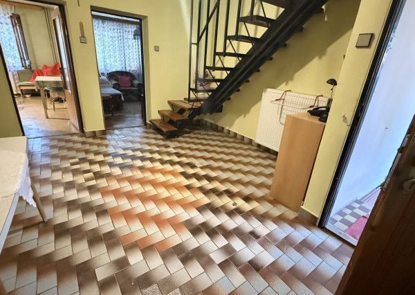 🏡PREDANÉ !!! Rodinný dom s veľkým pozemkom v obci Kátlovce