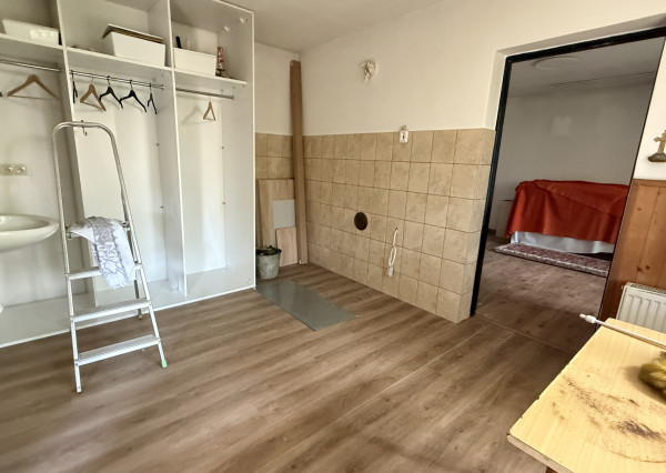 🏡PREDANÉ !!! Rodinný dom s veľkým pozemkom v obci Kátlovce