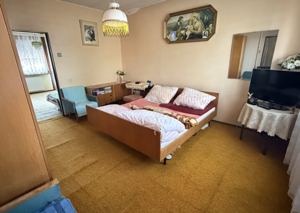 🏡PREDANÉ !!! Rodinný dom s veľkým pozemkom v obci Kátlovce