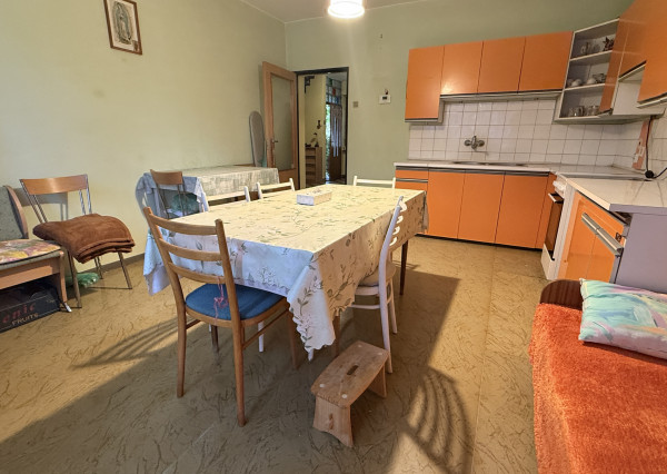 🏡PREDANÉ !!! Rodinný dom s veľkým pozemkom v obci Kátlovce