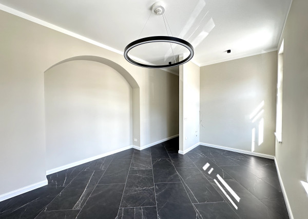 LUXUSNÝ PRENÁJOM KANCELÁRSKYCH PRIESTOROV – TRNAVA, NÁMESTIE SNP