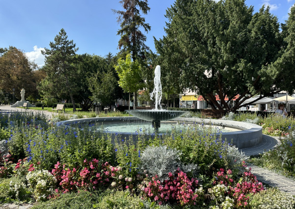 LUXUSNÝ PRENÁJOM KANCELÁRSKYCH PRIESTOROV – TRNAVA, NÁMESTIE SNP