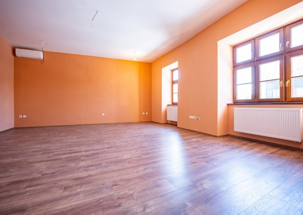 Polyfunkčný meštiansky dom na predaj – historické centrum Trnavy