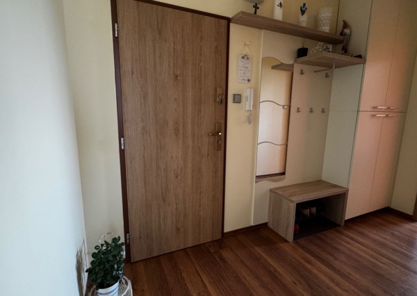 🏡REZERVOVANÉ!!!!!Na predaj 2-izbový byt po kompletnej rekonštrukcii, Trnava – Spartakovská ul.