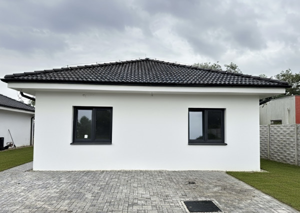 NA PREDAJ!  NOVOSTAVBA 4-izbového rodinného domu, Cífer