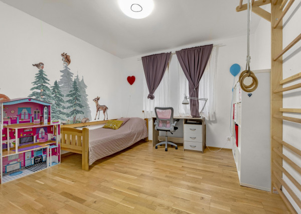 🌿 Exkluzívny 5-izbový rodinný dom v Reci – pokoj, súkromie a nadštandardné bývanie