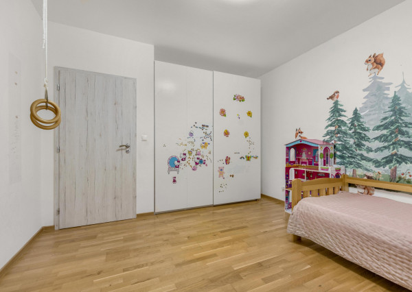 🌿 Exkluzívny 5-izbový rodinný dom v Reci – pokoj, súkromie a nadštandardné bývanie