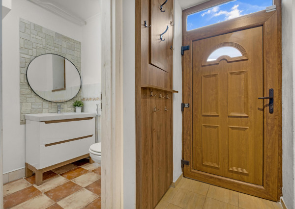 🌿 Exkluzívny 5-izbový rodinný dom v Reci – pokoj, súkromie a nadštandardné bývanie