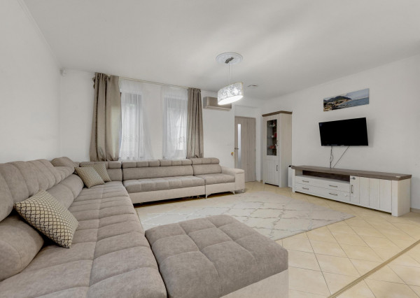 🌿 Exkluzívny 5-izbový rodinný dom v Reci – pokoj, súkromie a nadštandardné bývanie