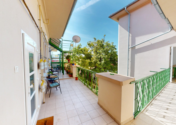 🏡 Prenájom útulného 2-izbového bytu v centre Trnavy – ul. Andreja Žarnova