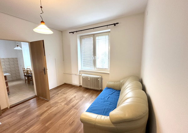 PRENAJATÉ ! PRENÁJOM 2-izbového bytu s balkónom – Ľ. Podjavorinskej, Trnava