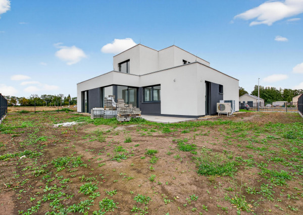 Moderné rodinné bývanie pre náročných – 5i. rodinný dom s garážou, Biely Kostol pri Trnave