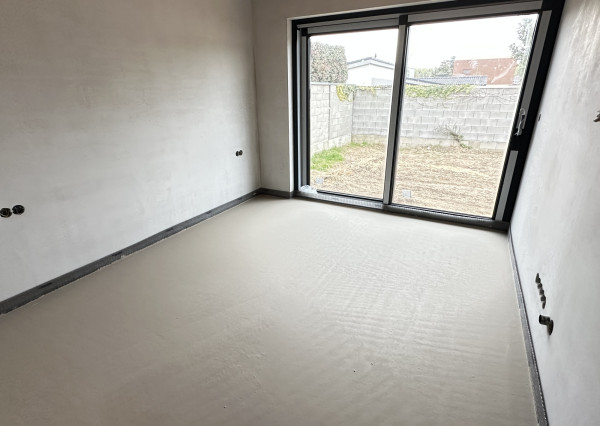 Moderná novostavba RD, pozemok 600m2, zastavaná plocha 179m2, garáž