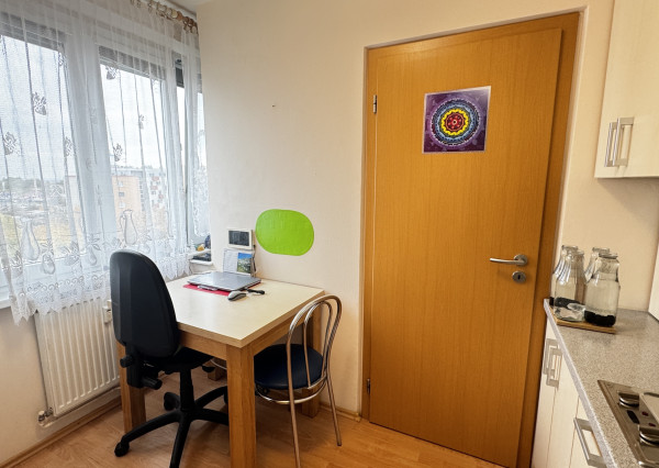 🏡REZERVOVANÉ!!!  1-izbový byt typu bauring po rekonštrukcii, Trnava – Okružná ulica