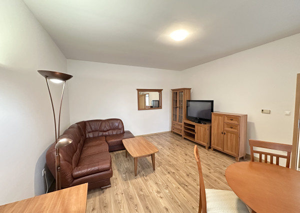 🏡 Prenájom útulného 2-izbového bytu v centre Trnavy – ul. Andreja Žarnova