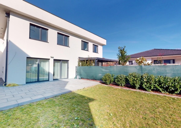 VAHOreal* NOVÁ CENA!! KRÁSNA ŠTVRŤ NOVÝCH RD, 5izb. dom, garáž, Kamenná cesta, Trnava