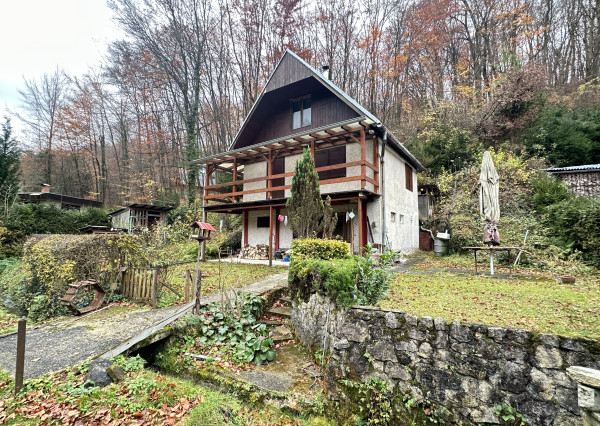 REKREAČNÁ CHATA NA PREDAJ, úžitková plocha 90m2, vlastný pozemok 600m2, celoročne obývateľná, BUKOVÁ, Sokolské chaty, TREBA VIDIEŤ!!!