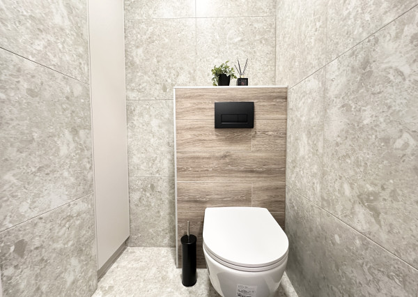 NA PREDAJ: Štýlový, kompletne zrekonštruovaný 3-izbový byt na ulici Vladimíra Clementisa – Trnava