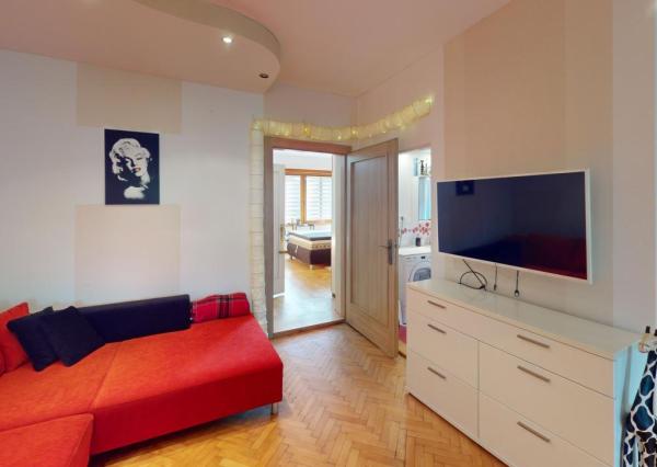 RD na predaj, lokalita Spiegelsalle, ul. Petra Pazmaňa, pozemok až 719m2, úžitková plocha 200m2, garáž, pivnica, 3D obhliadka