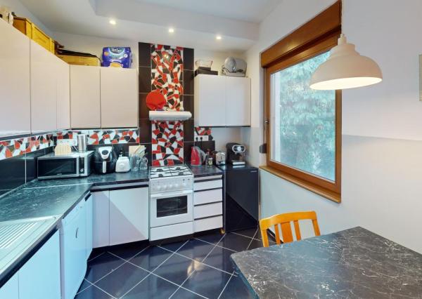 RD na predaj, lokalita Spiegelsalle, ul. Petra Pazmaňa, pozemok až 719m2, úžitková plocha 200m2, garáž, pivnica, 3D obhliadka