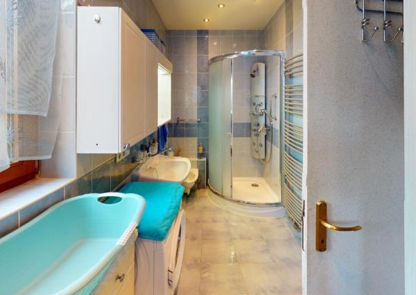 RD na predaj, lokalita Spiegelsalle, ul. Petra Pazmaňa, pozemok až 719m2, úžitková plocha 200m2, garáž, pivnica, 3D obhliadka