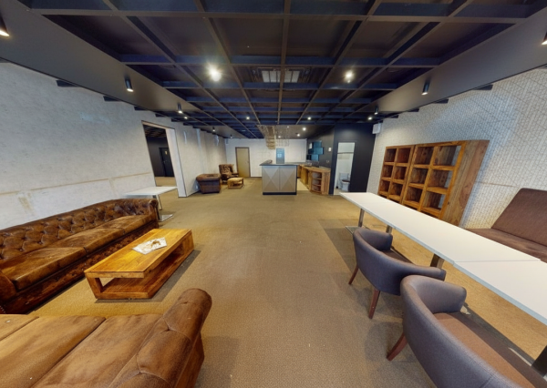 🏙️ Na predaj obchodný priestor v úplnom centre Senca