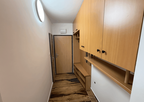 NA PRENÁJOM – krásny, kompletne zrekonštruovaný  byt v centre (Vajanského)