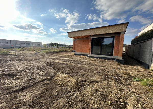 Moderná novostavba RD, pozemok 600m2, zastavaná plocha 179m2, garáž