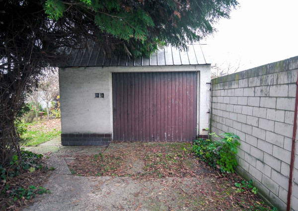 Samostatne stojaci 4i. RD, pozemok 683m2, časť Tulipán, Trnava