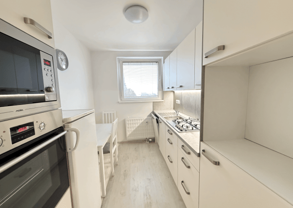 Prenájom moderného 3i bytu blízko centra, Hlboká ul., Trnava