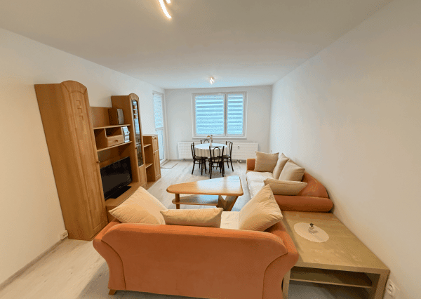 Prenájom moderného 3i bytu blízko centra, Hlboká ul., Trnava