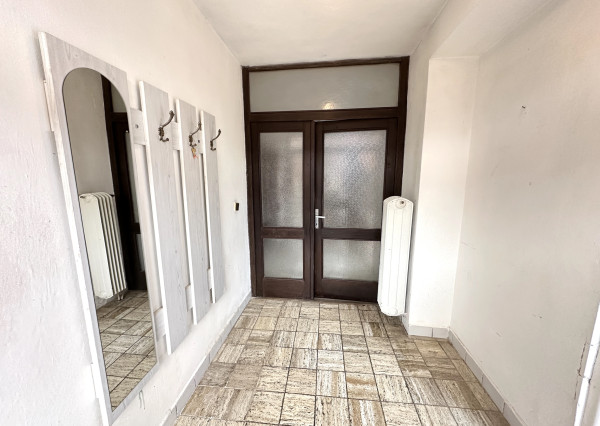 🔑 TOP PONUKA: NA PREDAJ! Obrovský Rodinný Dom so 100% Potenciálom v Seredi!