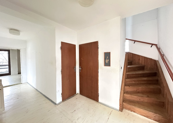 🔑 TOP PONUKA: NA PREDAJ! Obrovský Rodinný Dom so 100% Potenciálom v Seredi!