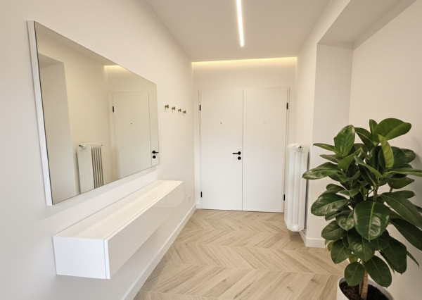 🔑 TOP PONUKA: NA PREDAJ! Obrovský Rodinný Dom so 100% Potenciálom v Seredi!