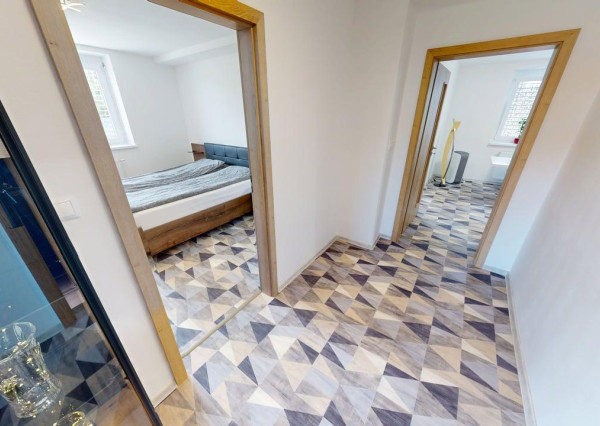 NOVÁ CENA!!! Na predaj RD v obci LOŠONEC, pozemok 1056m2, rekonštrukcia, iba minútu peši od lesa