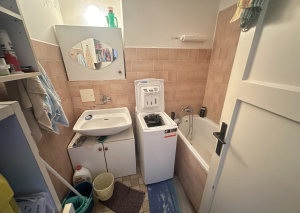 EXKLUZÍVNE!!! Na predaj 2.izb. byt, až 64,54m2, PARK. MIESTO, možnosť prerobiť na 3.izb. BYT