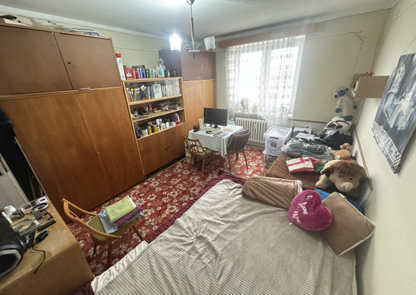 EXKLUZÍVNE!!! Na predaj 2.izb. byt, až 64,54m2, PARK. MIESTO, možnosť prerobiť na 3.izb. BYT